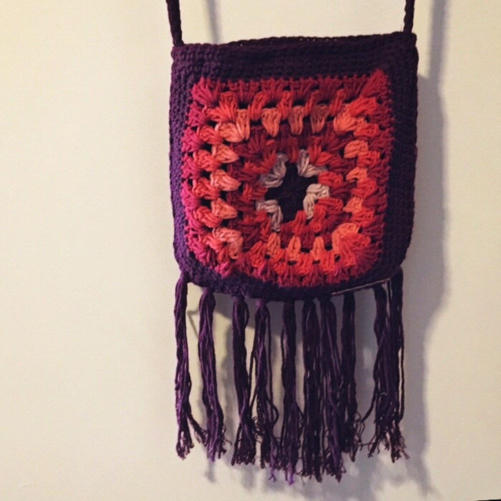 Lowest Price • Closet Closing